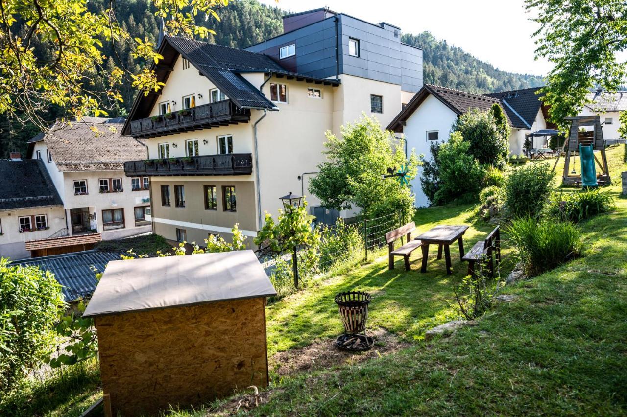 Отель Gastwirtschaft Hold Monichwald Экстерьер фото
